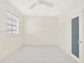 610 8th St 102, Miami Beach FL 33139