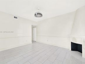 610 8th St 102, Miami Beach FL 33139