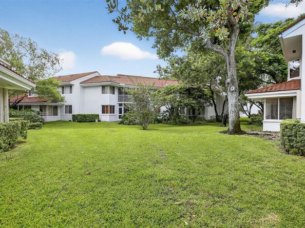 984 NW 93rd Ave 984, Plantation FL 33324