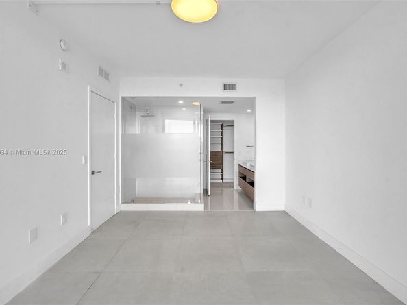 460 NE 28th St 2607, Miami FL 33137