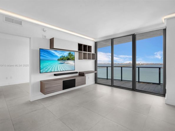 460 NE 28th St 2607, Miami FL 33137