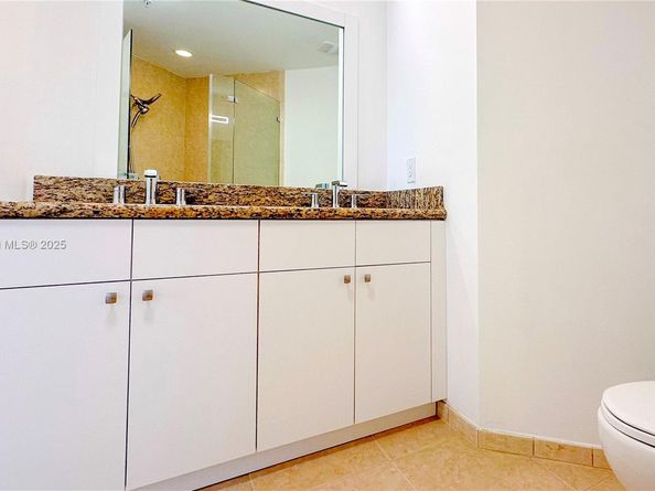3001 NE 185th St 317, Aventura FL 33180