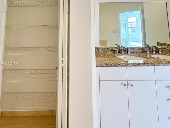 3001 NE 185th St 317, Aventura FL 33180