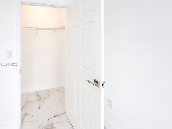 3001 NE 185th St 317, Aventura FL 33180