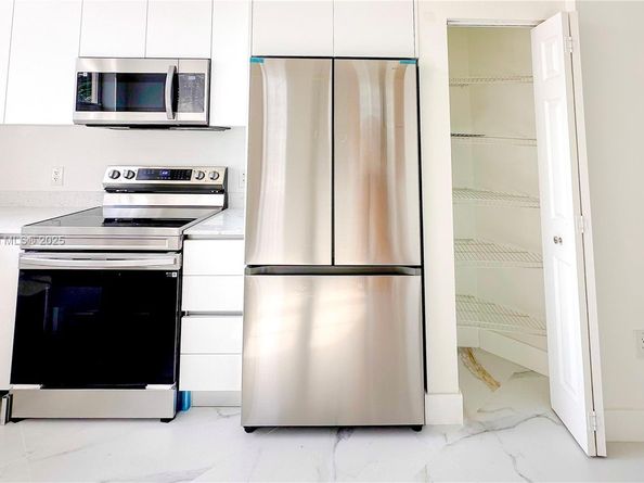 3001 NE 185th St 317, Aventura FL 33180