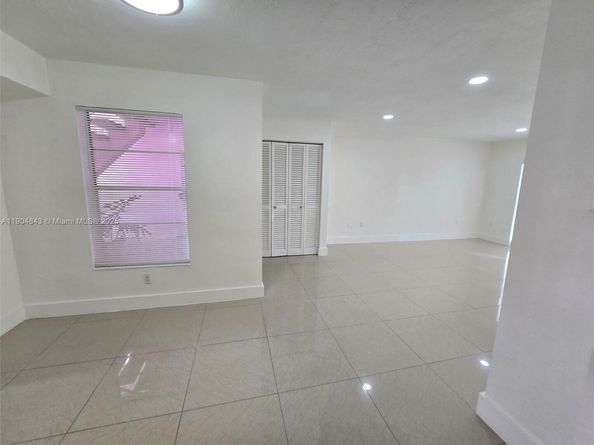 7520 SW 82nd St G118, Miami FL 33143