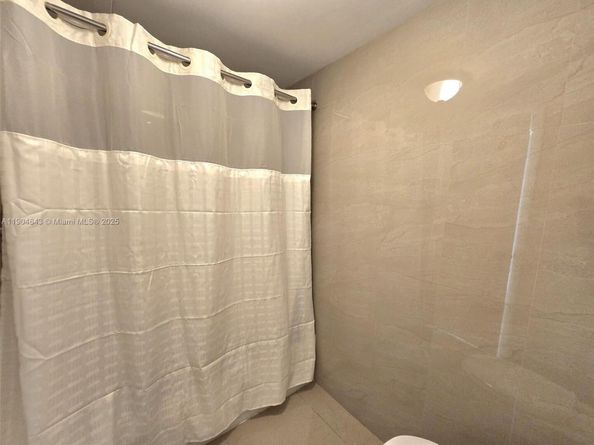 7520 SW 82nd St G118, Miami FL 33143