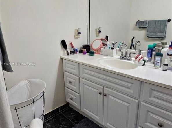 2750 N 34th Ave 9A, Hollywood FL 33021