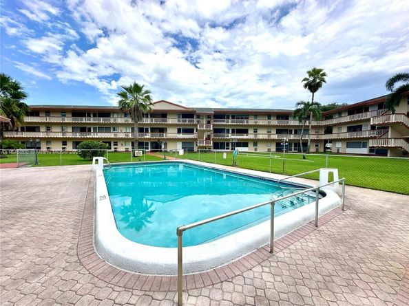 5300 Washington St A139, Hollywood FL 33021