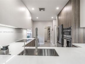 17676 SW 20th St, Miramar FL 33029