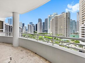 808 Brickell Key Dr 1205, Miami FL 33131
