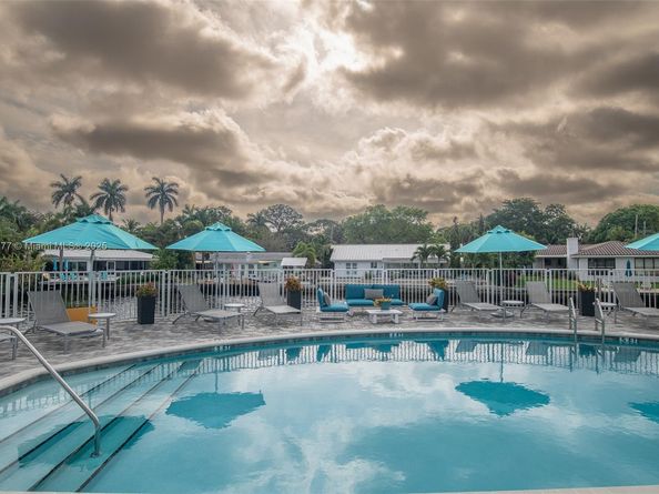 2900 NE 12th Ter 14, Oakland Park FL 33334