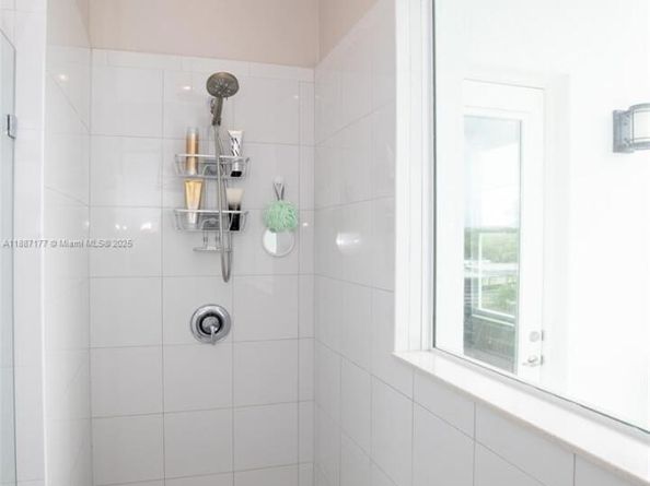 2900 NE 12th Ter 14, Oakland Park FL 33334