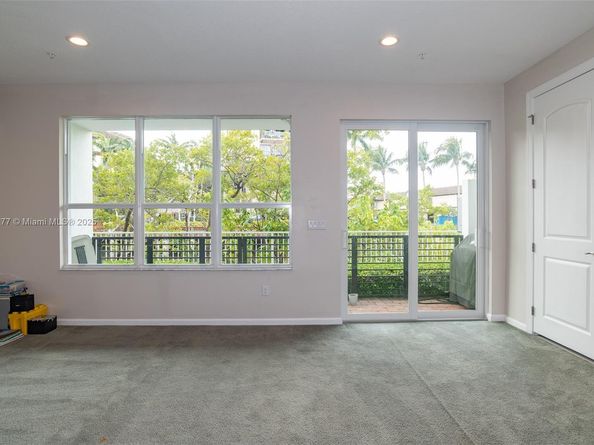 2900 NE 12th Ter 14, Oakland Park FL 33334