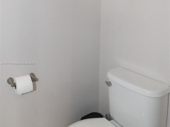 2900 NE 12th Ter 14, Oakland Park FL 33334