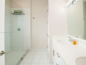 2900 NE 12th Ter 14, Oakland Park FL 33334