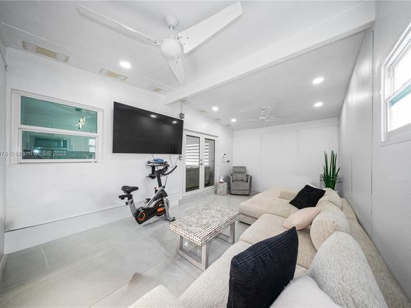 14465 SW 288th St, Homestead FL 33033