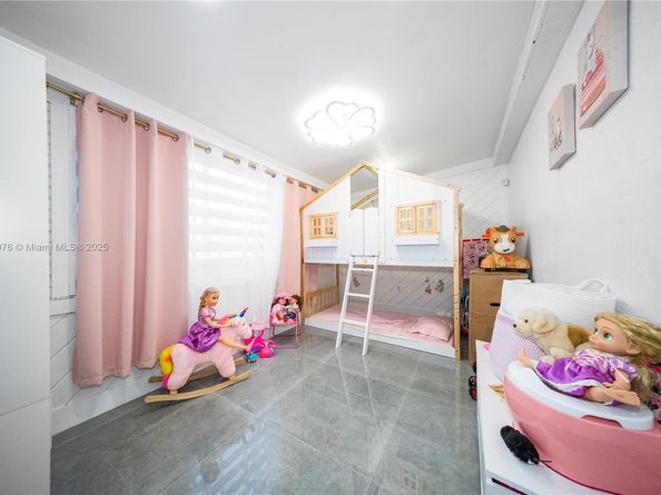 14465 SW 288th St, Homestead FL 33033