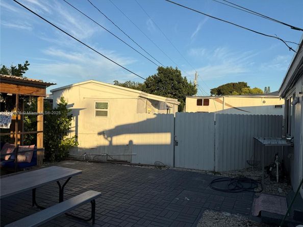 14465 SW 288th St, Homestead FL 33033