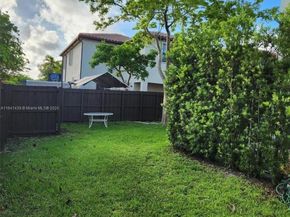 455 SE 34th Ter, Homestead FL 33033