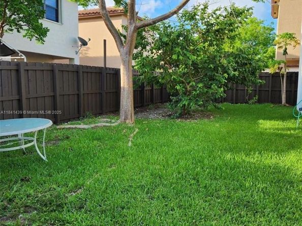 455 SE 34th Ter, Homestead FL 33033