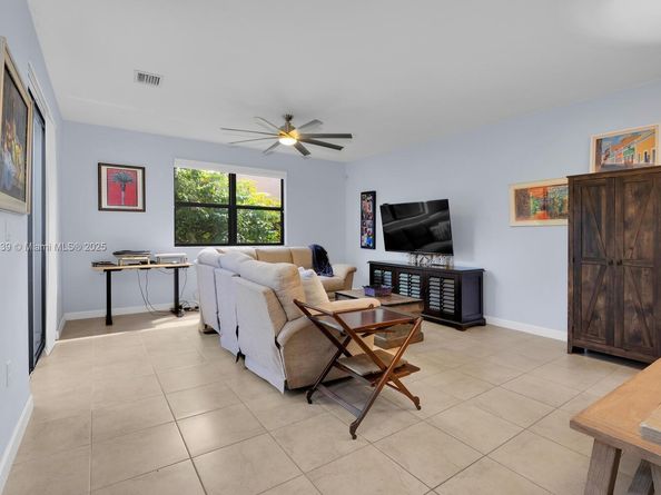 455 SE 34th Ter, Homestead FL 33033