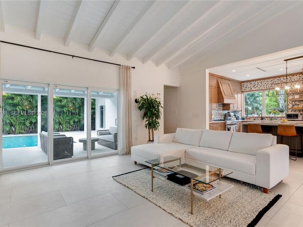 426 Hardee Rd, Coral Gables FL 33146