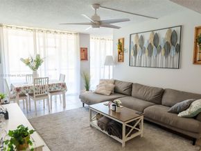 3500 Blue Lake Dr 102, Pompano Beach FL 33064