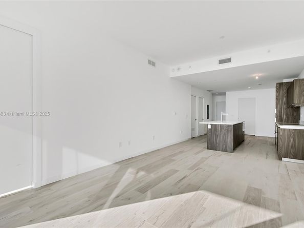 480 NE 31st St 904, Miami FL 33137