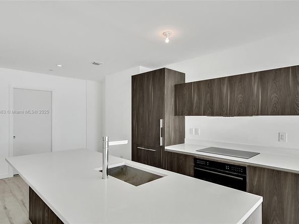 480 NE 31st St 904, Miami FL 33137