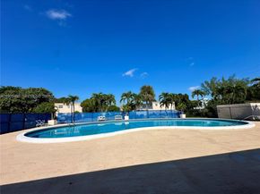 8091 NW 12th St A, Margate FL 33063