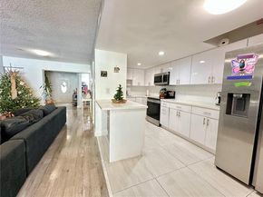 8091 NW 12th St A, Margate FL 33063