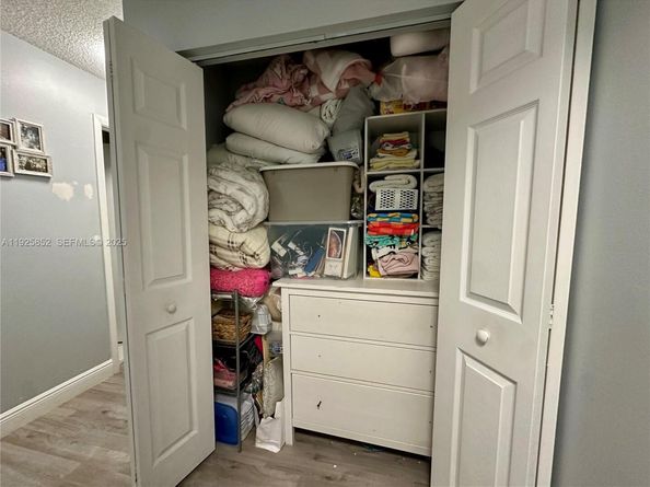 8091 NW 12th St A, Margate FL 33063