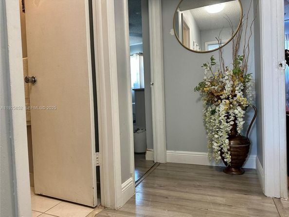 8091 NW 12th St A, Margate FL 33063