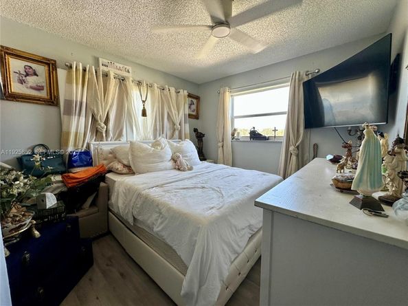 8091 NW 12th St A, Margate FL 33063