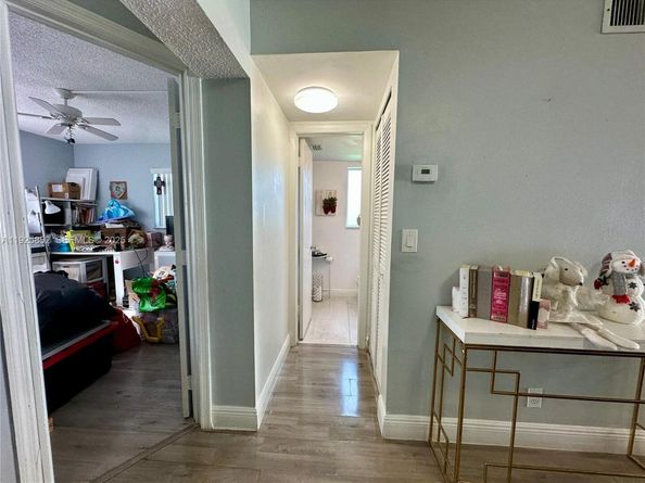 8091 NW 12th St A, Margate FL 33063