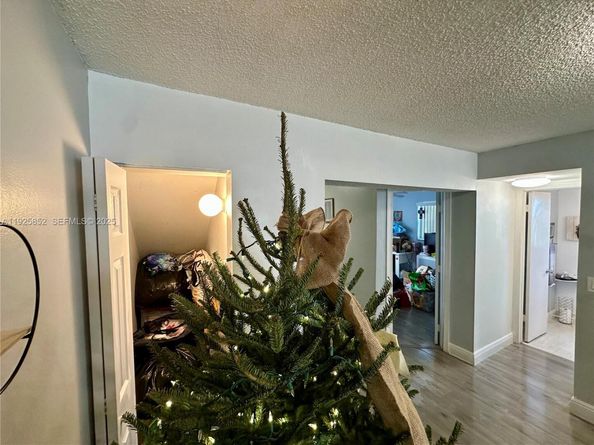 8091 NW 12th St A, Margate FL 33063