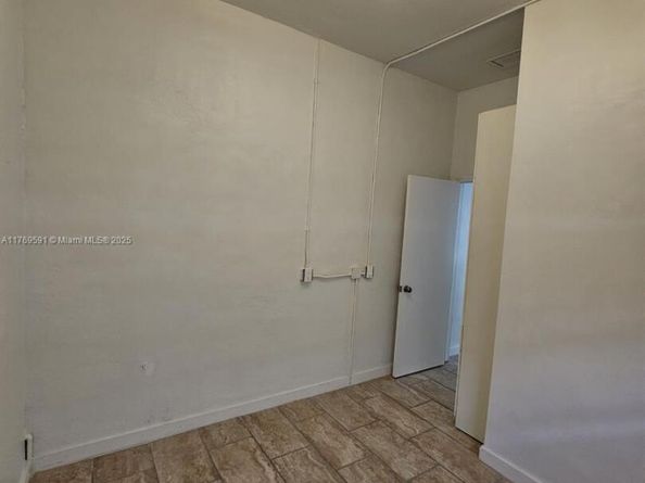 1915 Normandy Dr, Miami Beach FL 33141