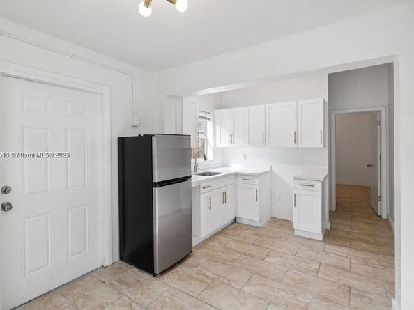 1915 Normandy Dr, Miami Beach FL 33141