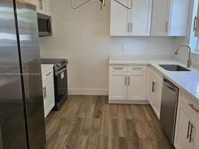 1915 Normandy Dr, Miami Beach FL 33141