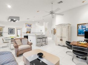 7901 NW 86th Ter, Tamarac FL 33321