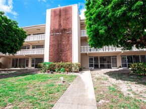 300 S Luna Ct 2, Hollywood FL 33021
