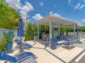 942 NW 133rd Ct, Miami FL 33182