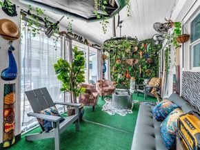 942 NW 133rd Ct, Miami FL 33182