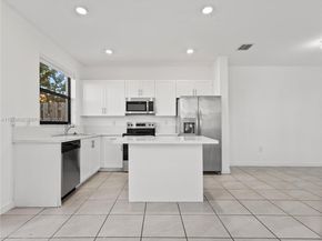 21089 NE 8th Ave, Miami FL 33179