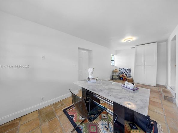 1105 N 31st Ct, Hollywood FL 33021