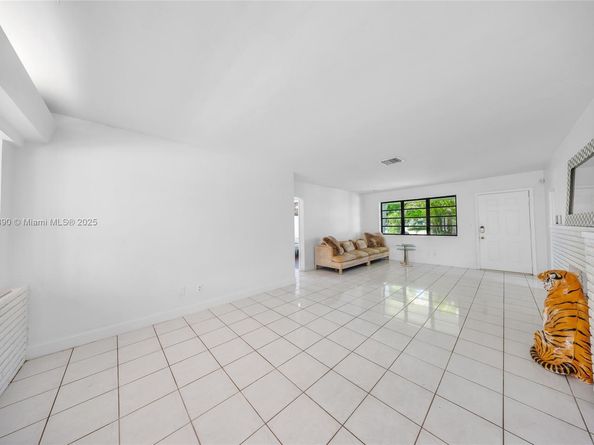 1105 N 31st Ct, Hollywood FL 33021