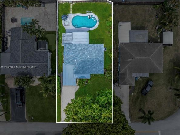 1105 N 31st Ct, Hollywood FL 33021