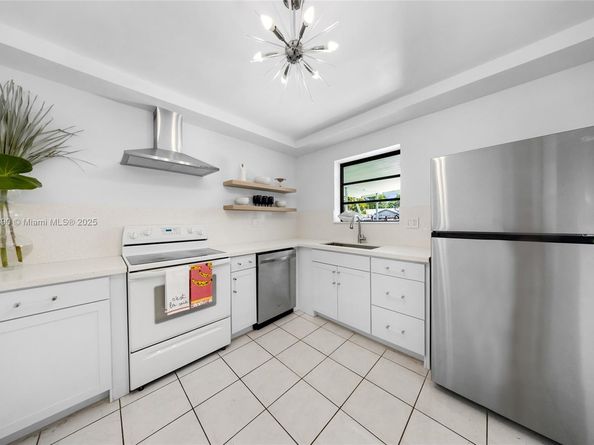 1105 N 31st Ct, Hollywood FL 33021