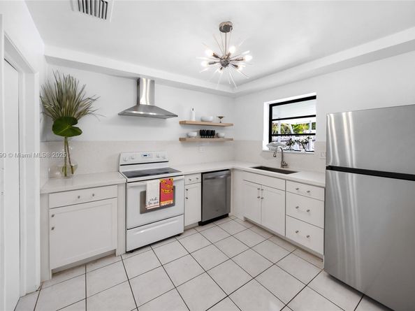 1105 N 31st Ct, Hollywood FL 33021